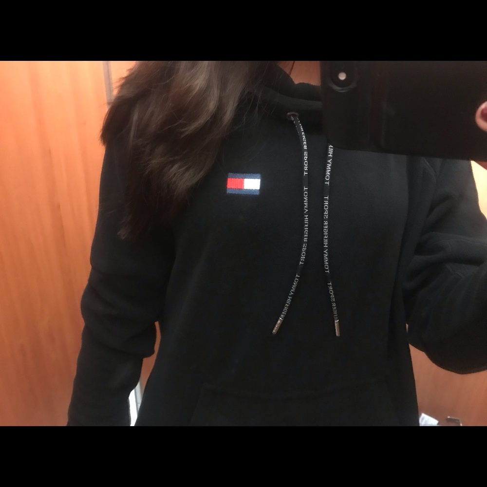 Tommy Hilfiger fleece sweater